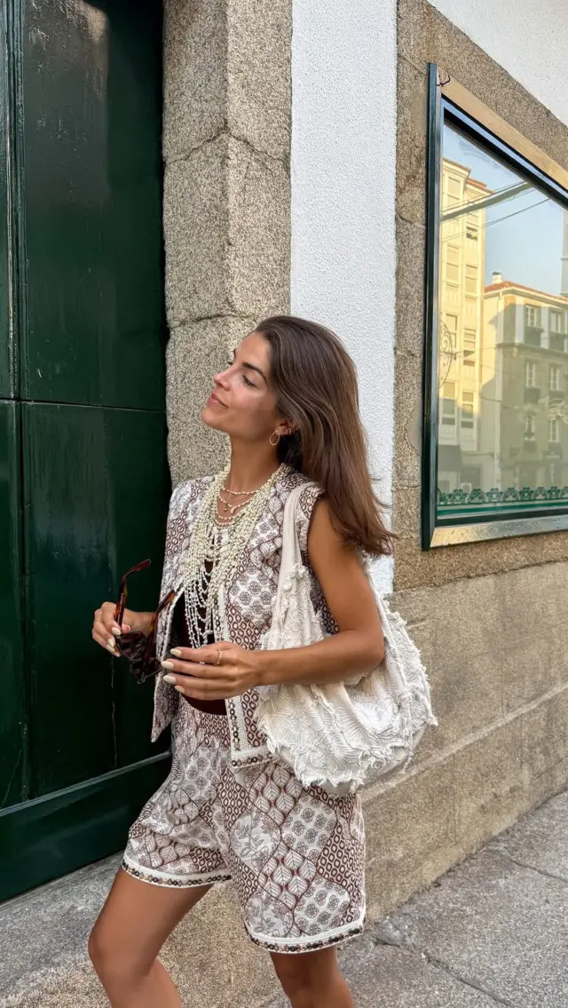 No nos puede gustar más esta parejita de guapos con sus matching outfits 💛
Look 1 @laufiz , Set Kamala
Look 2 @laufiz , Vestido Sara + Pantalón Ría
TODO AHORA EN REBAJAS %
.
www.strena.es
.
#sales #couple #rebajas #matchingoutfits