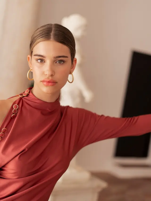 NEW IN 🤎
Set Estelvia, recién aterrizado en web
.
www.strena.es
.
#new #newcollection  #invitadadeotoño 
Accesorios @capellina.es