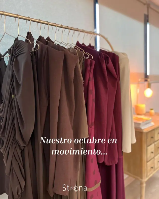 Nuestro octubre en movimiento 🤎💫
.
www.strena.es
.
#october #brand #shooting